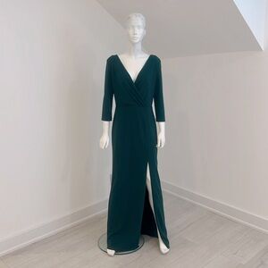 NWT SAMPLE SALE AfterSix 6797 size M (10-12) Hunter Green Stretch Crepe Pristine